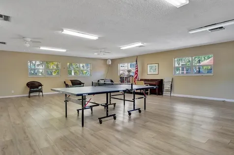 2350 Ne 14th Street Causeway Pompano Beach FL 33062