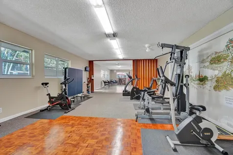 2350 Ne 14th Street Causeway Pompano Beach FL 33062