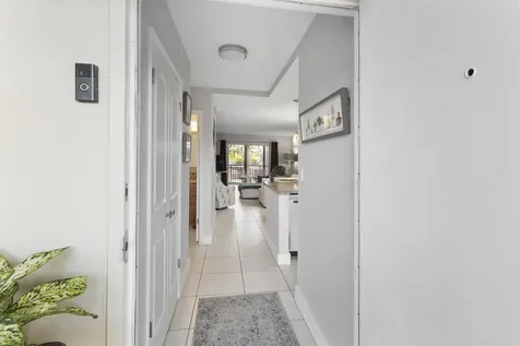 2350 Ne 14th Street Causeway Pompano Beach FL 33062