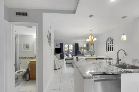 2350 Ne 14th Street Causeway Pompano Beach FL 33062