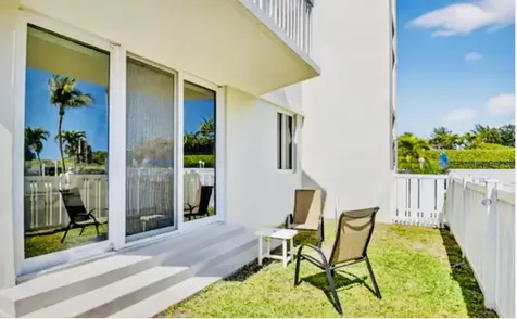 125 S Ocean Avenue Palm Beach Shores FL 33404