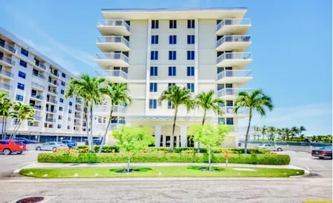 125 S Ocean Avenue Palm Beach Shores FL 33404