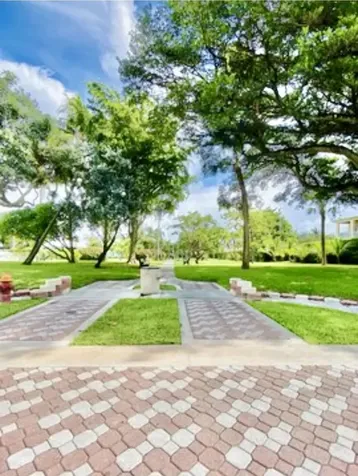 125 S Ocean Avenue Palm Beach Shores FL 33404