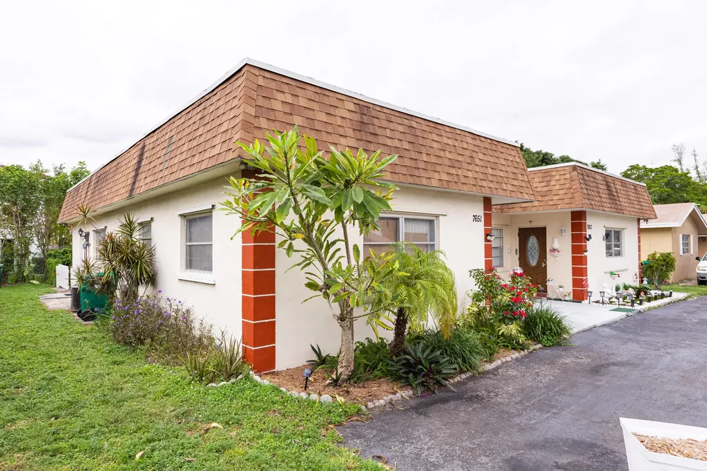 7651 NW 74th Avenue Tamarac FL 33321