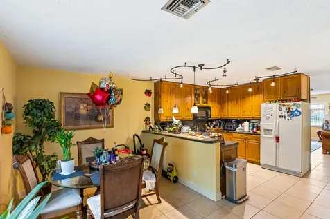 7651 NW 74th Avenue Tamarac FL 33321