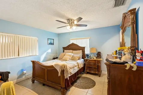 7651 NW 74th Avenue Tamarac FL 33321