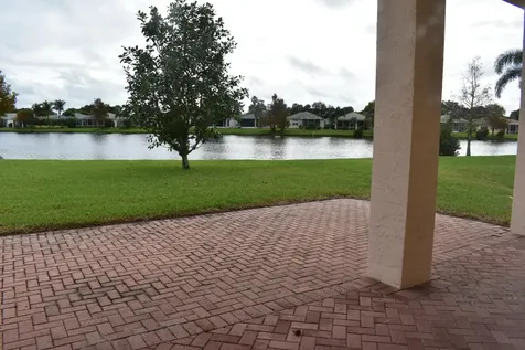379 SW Lake Forest Way Port Saint Lucie FL 34986
