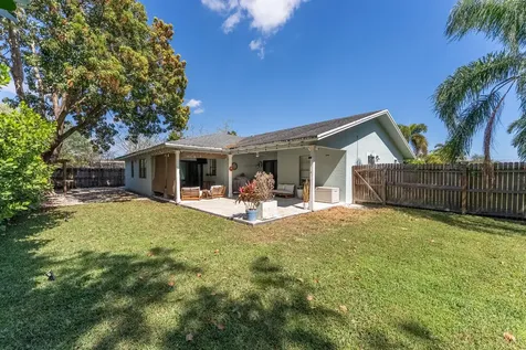 548 Nw 45th Drive Delray Beach FL 33445