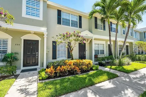 834 Kokomo Key Lane Delray Beach FL 33483