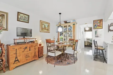 307 Wellington A West Palm Beach FL 33417