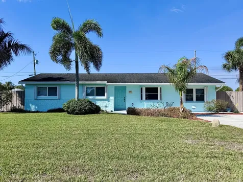1061 Pineway Drive Haverhill FL 33417