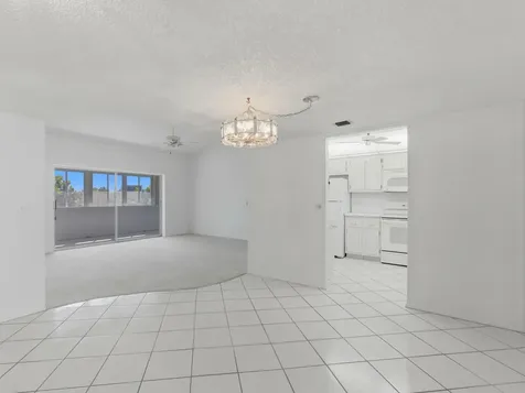2580 Boundbrook Boulevard Palm Springs FL 33406