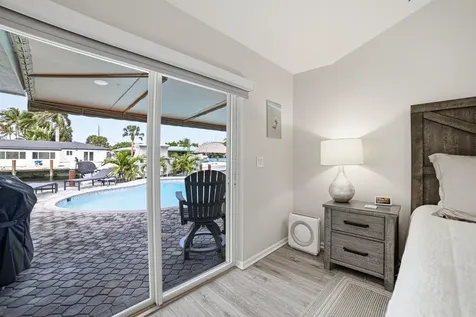 2281 SE 11th Street Pompano Beach FL 33062
