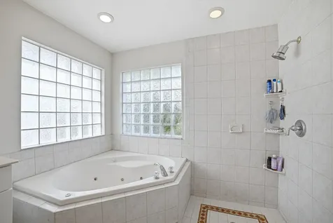 2281 SE 11th Street Pompano Beach FL 33062