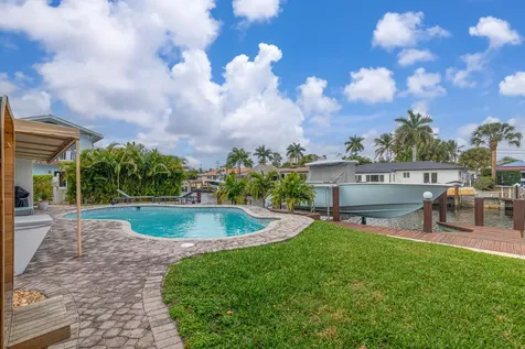 2281 SE 11th Street Pompano Beach FL 33062