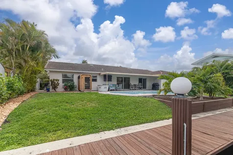 2281 SE 11th Street Pompano Beach FL 33062