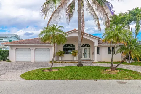 2281 SE 11th Street Pompano Beach FL 33062