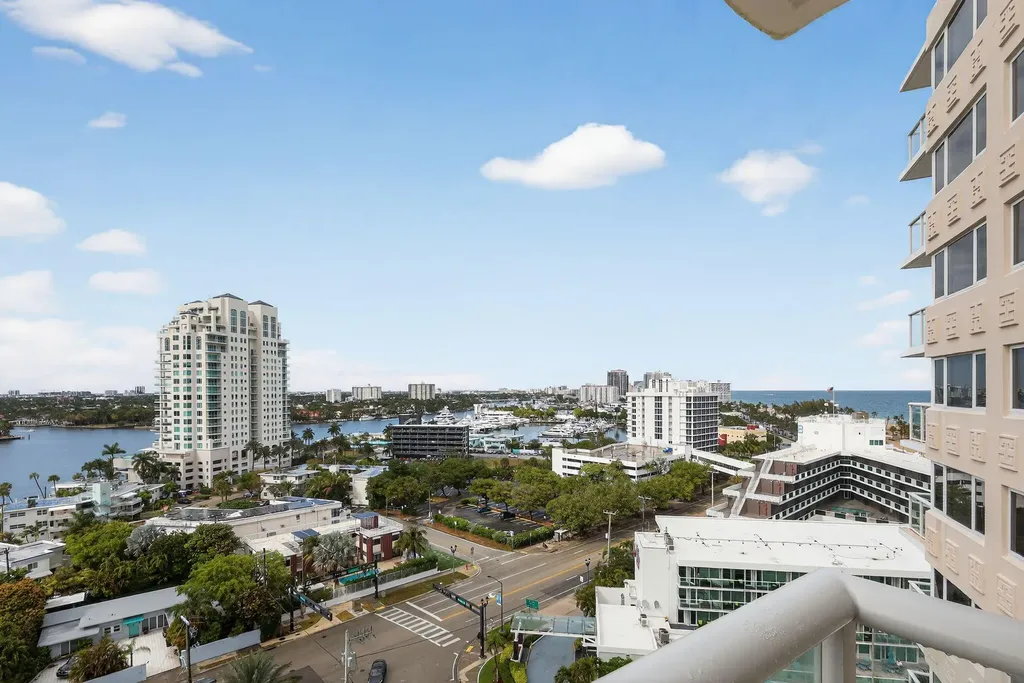 3000 Holiday Drive Fort Lauderdale FL 33316