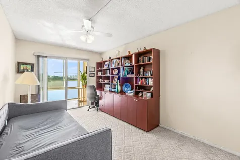 2056 Exeter D Boca Raton FL 33434