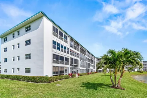 2056 Exeter D Boca Raton FL 33434