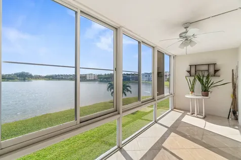 2056 Exeter D Boca Raton FL 33434