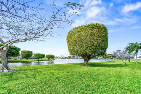 2056 Exeter D Boca Raton FL 33434