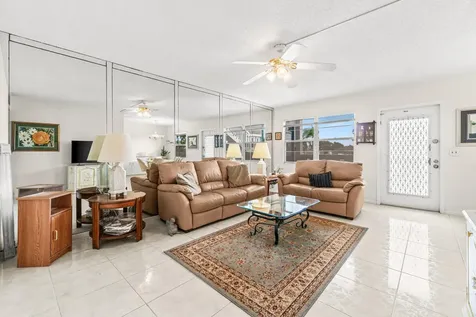 2056 Exeter D Boca Raton FL 33434