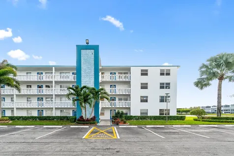 2056 Exeter D Boca Raton FL 33434