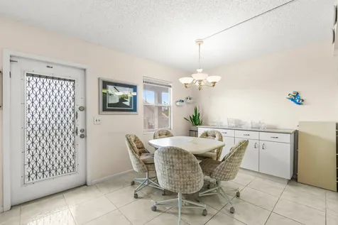2056 Exeter D Boca Raton FL 33434