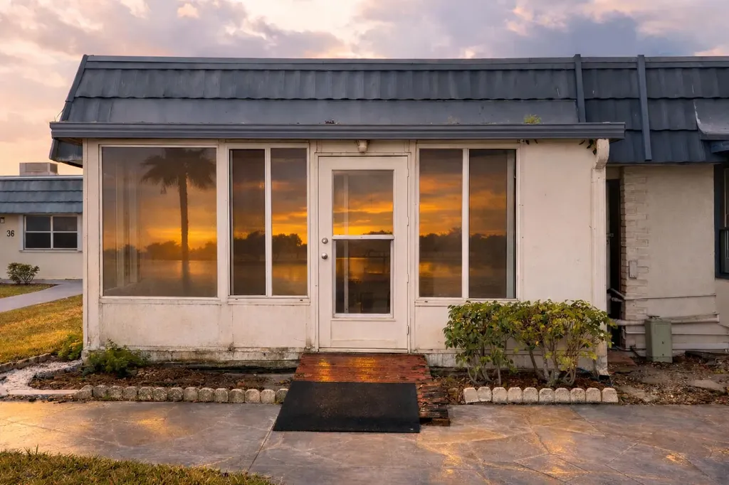 35 Waterford B Delray Beach FL 33446