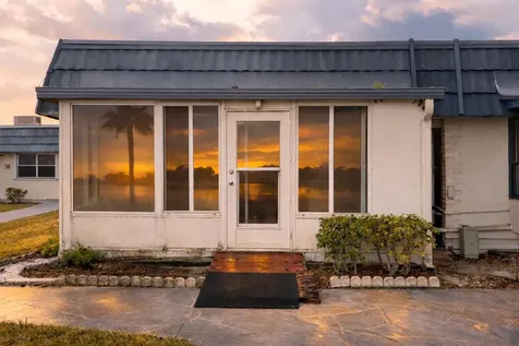 35 Waterford B Delray Beach FL 33446