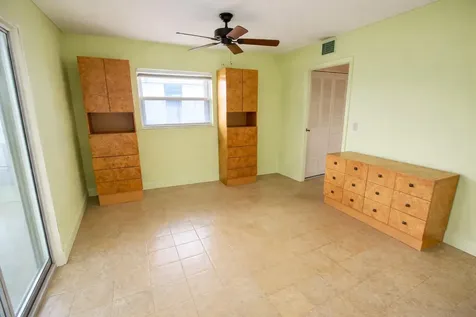 35 Waterford B Delray Beach FL 33446