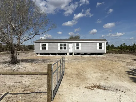 15983 Nw 272nd Street Okeechobee FL 34972