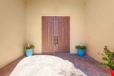 814 Sw Saint Julien Court Port Saint Lucie FL 34986