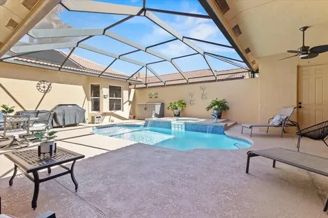 814 Sw Saint Julien Court Port Saint Lucie FL 34986