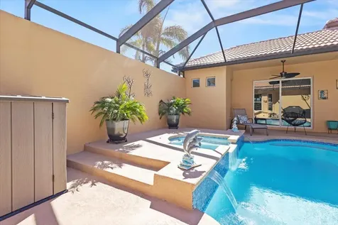 814 Sw Saint Julien Court Port Saint Lucie FL 34986
