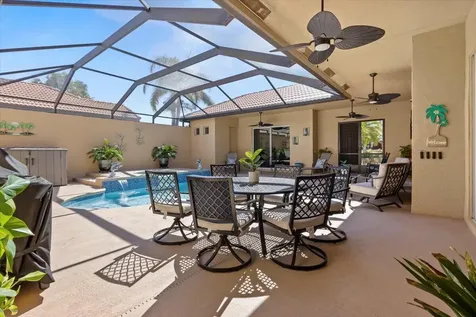 814 Sw Saint Julien Court Port Saint Lucie FL 34986