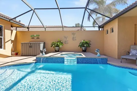 814 Sw Saint Julien Court Port Saint Lucie FL 34986