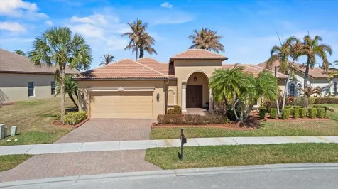 814 Sw Saint Julien Court Port Saint Lucie FL 34986