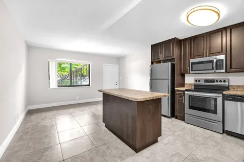 559 NE 44th Street Boca Raton FL 33431