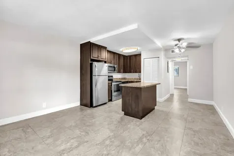 559 NE 44th Street Boca Raton FL 33431