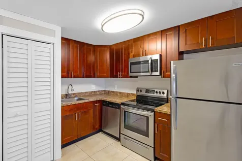 520 NE 44th Street Boca Raton FL 33431
