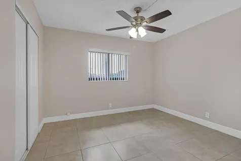 520 NE 44th Street Boca Raton FL 33431