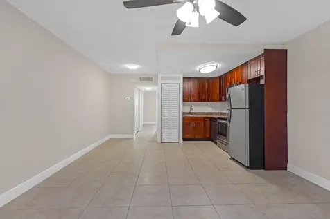 520 NE 44th Street Boca Raton FL 33431