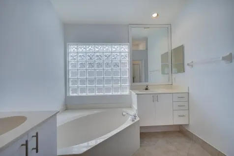 6523 Via Trento Delray Beach FL 33446