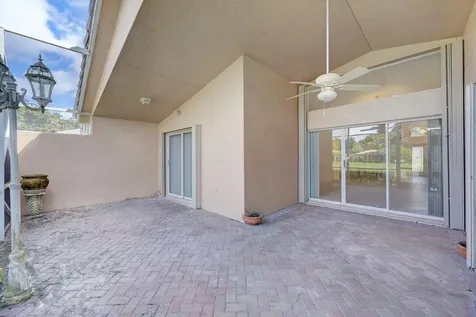 6523 Via Trento Delray Beach FL 33446