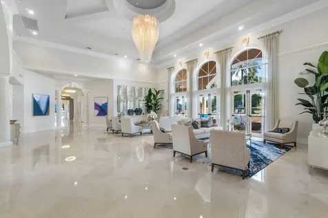 6523 Via Trento Delray Beach FL 33446