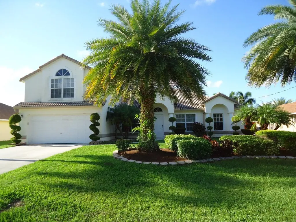 5824 NW Zenith Drive Port Saint Lucie FL 34986