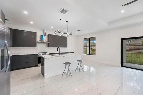 4650 SW Pearl Street Port Saint Lucie FL 34953