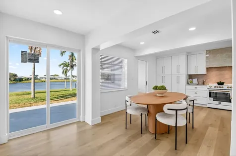 2001 Sw Roma Way Boynton Beach FL 33426